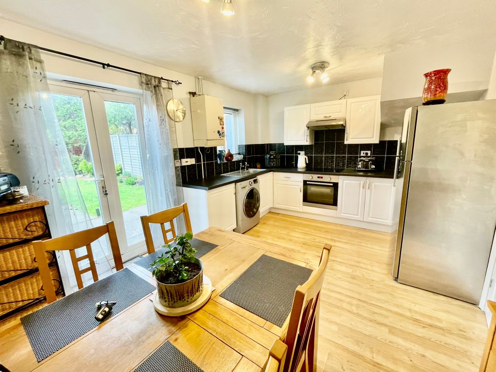 Property photo 2 of 13 Img_5462