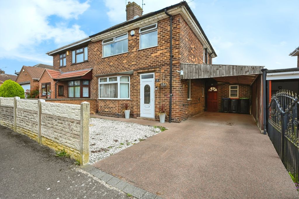 Property photo 1 of 17 Front
