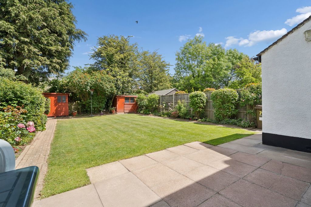 Property photo 2 of 12