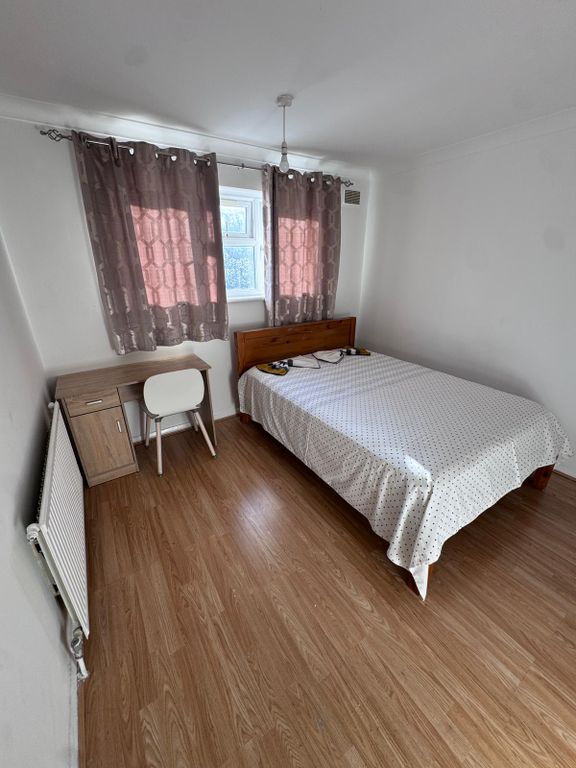 Property photo 2 of 4