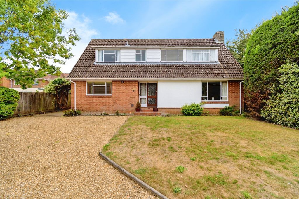 Property photo 2 of 22 Picture No. 27