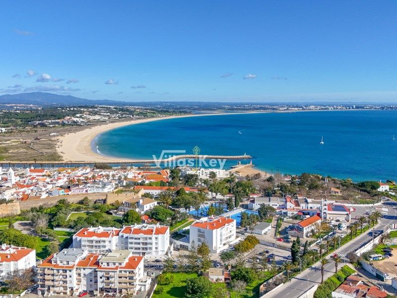 Property photo 3 of 26