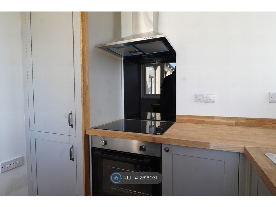 Property photo 1 of 15 Kitchen