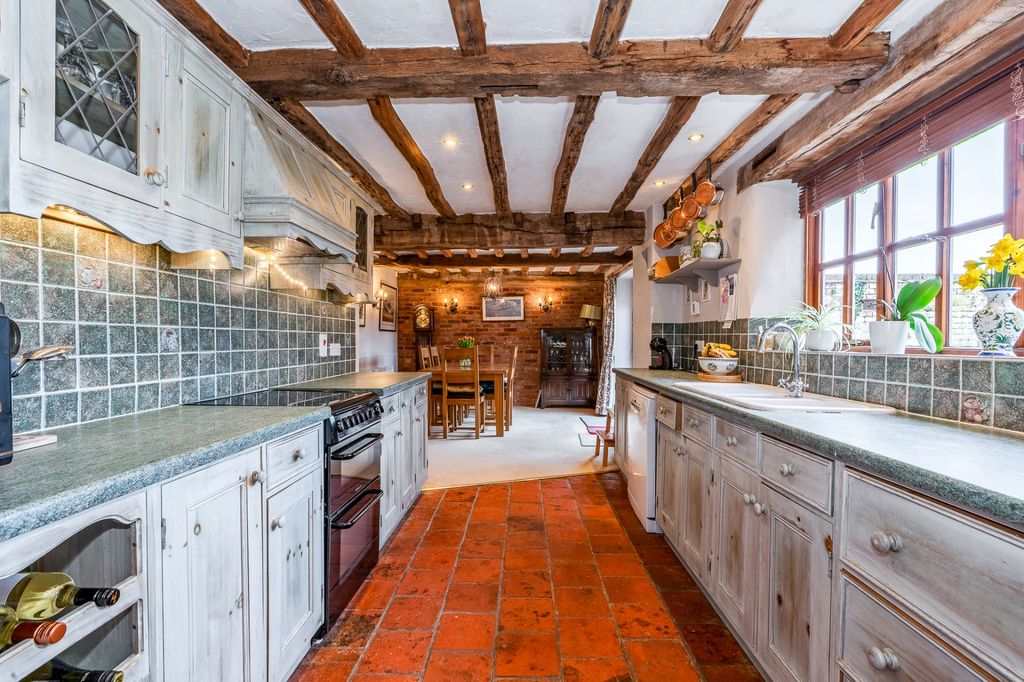 Property photo 3 of 24