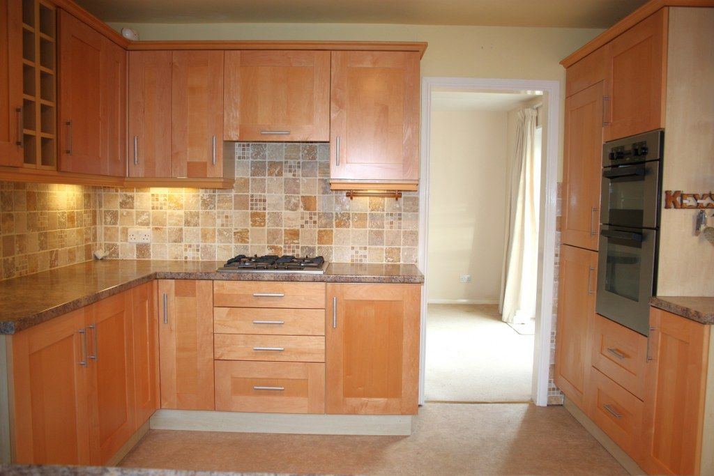 Property photo 2 of 15 Kitchen