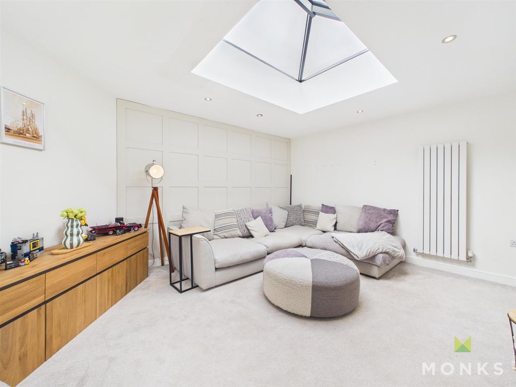 Property photo 3 of 33 Cf05Baa2B82F4856bae9F88778Beb6ee_100_Cam01520G0-Pr