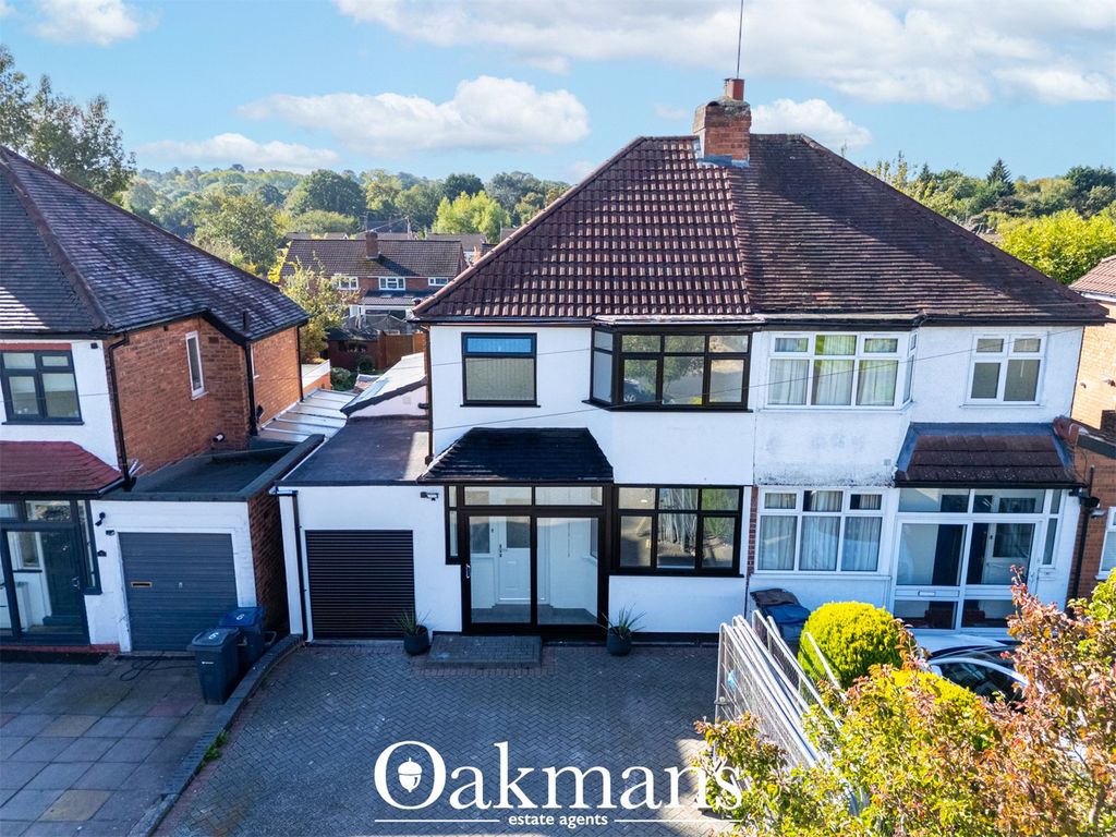 Property photo 3 of 44 Picture No. 01