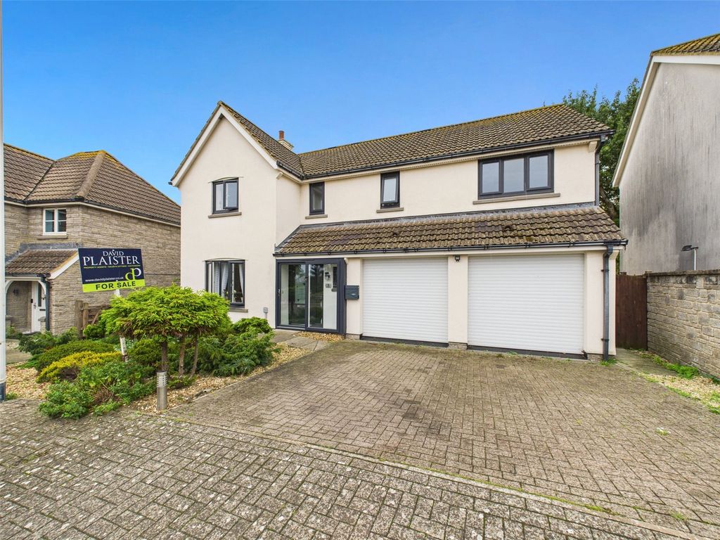 Property photo 1 of 27 Picture No. 39