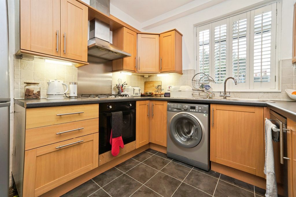 Property photo 3 of 18