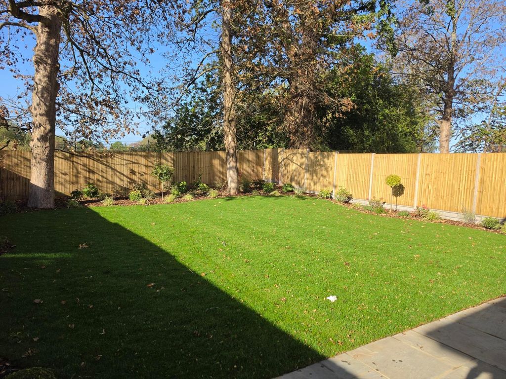 Property photo 2 of 3 Picture No. 05