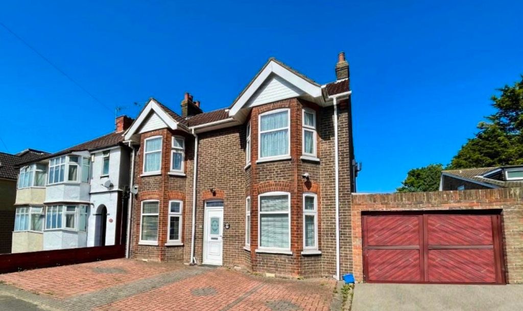 Property photo 1 of 23