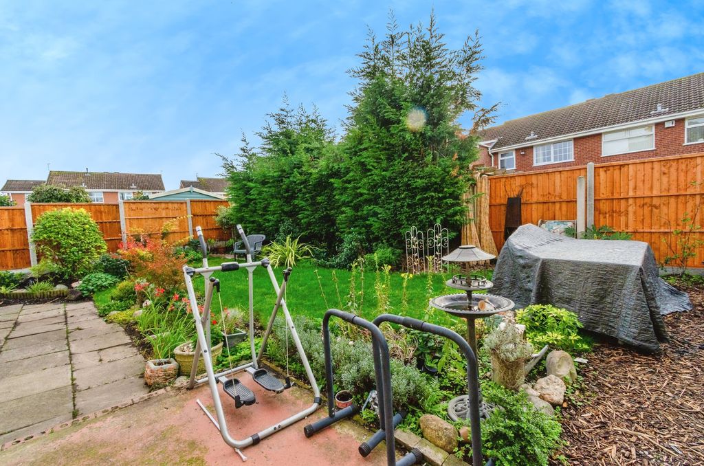 Property photo 3 of 15 Garden