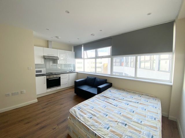 Property photo 1 of 3
