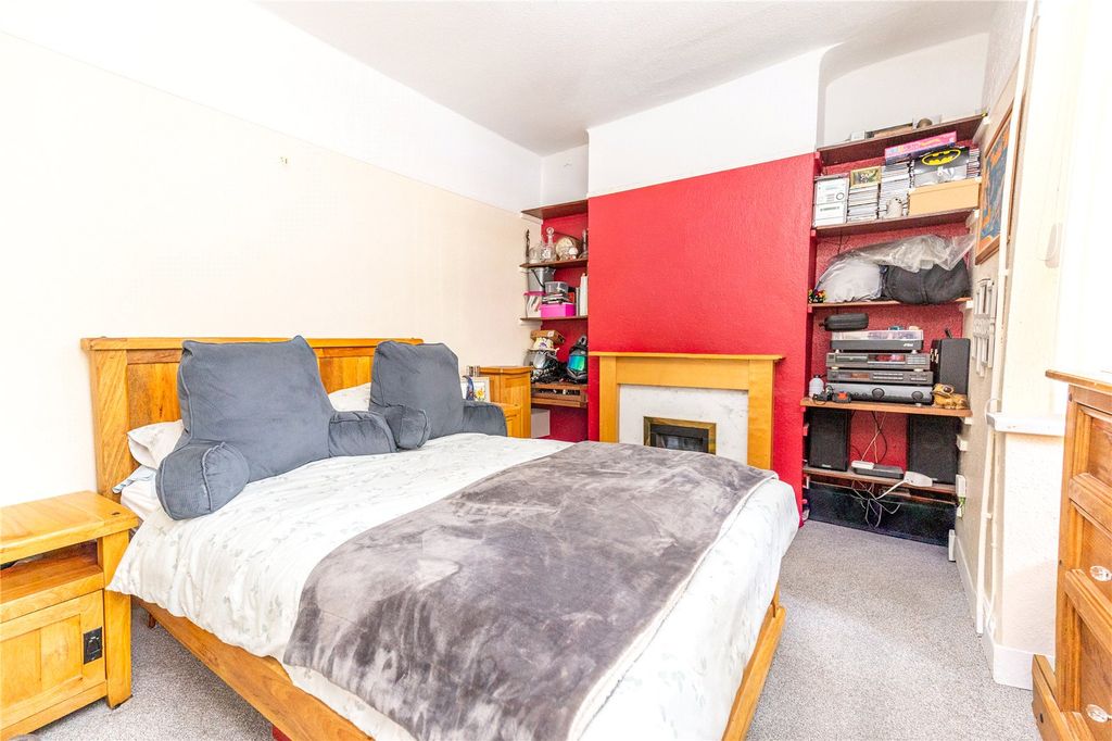 Property photo 3 of 11 Picture No. 19
