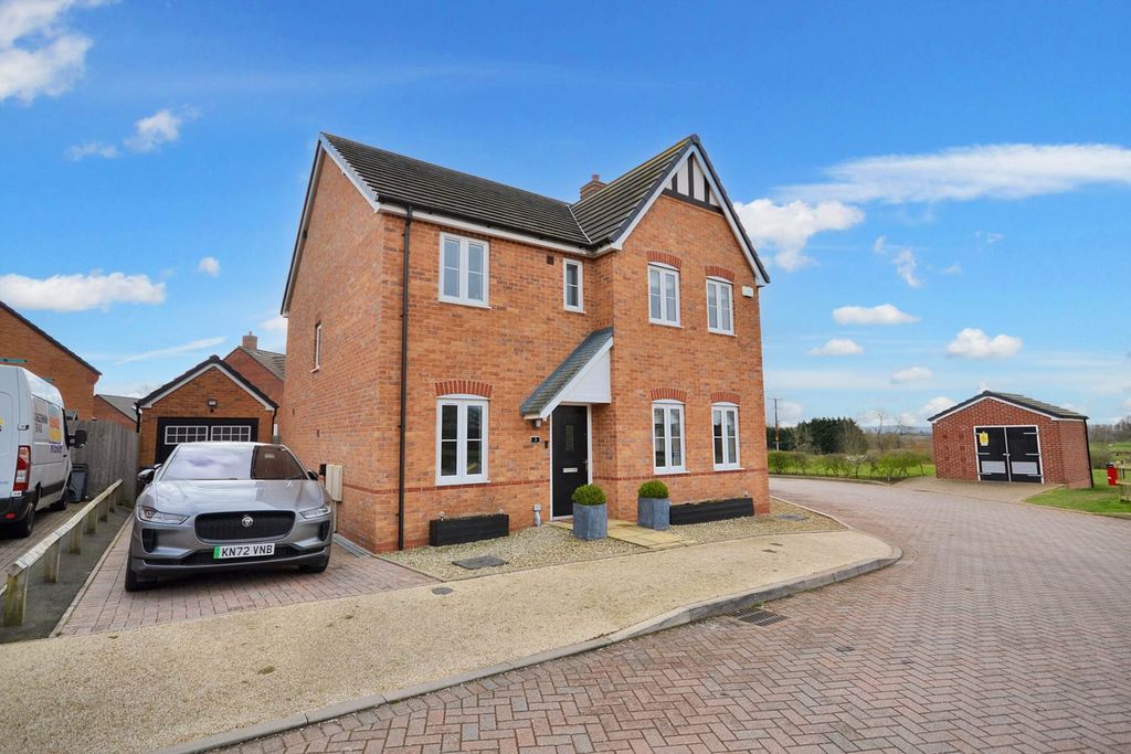 Property photo 1 of 24