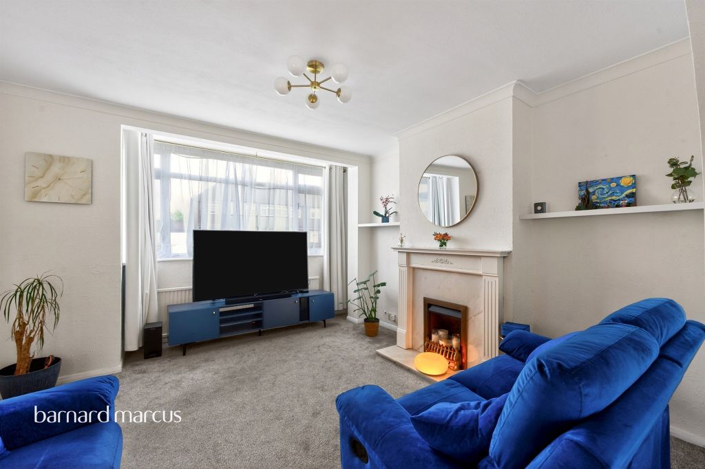 Additional image 5 of 7 bed semi-detached house for saleHarvest Road, Feltham TW13