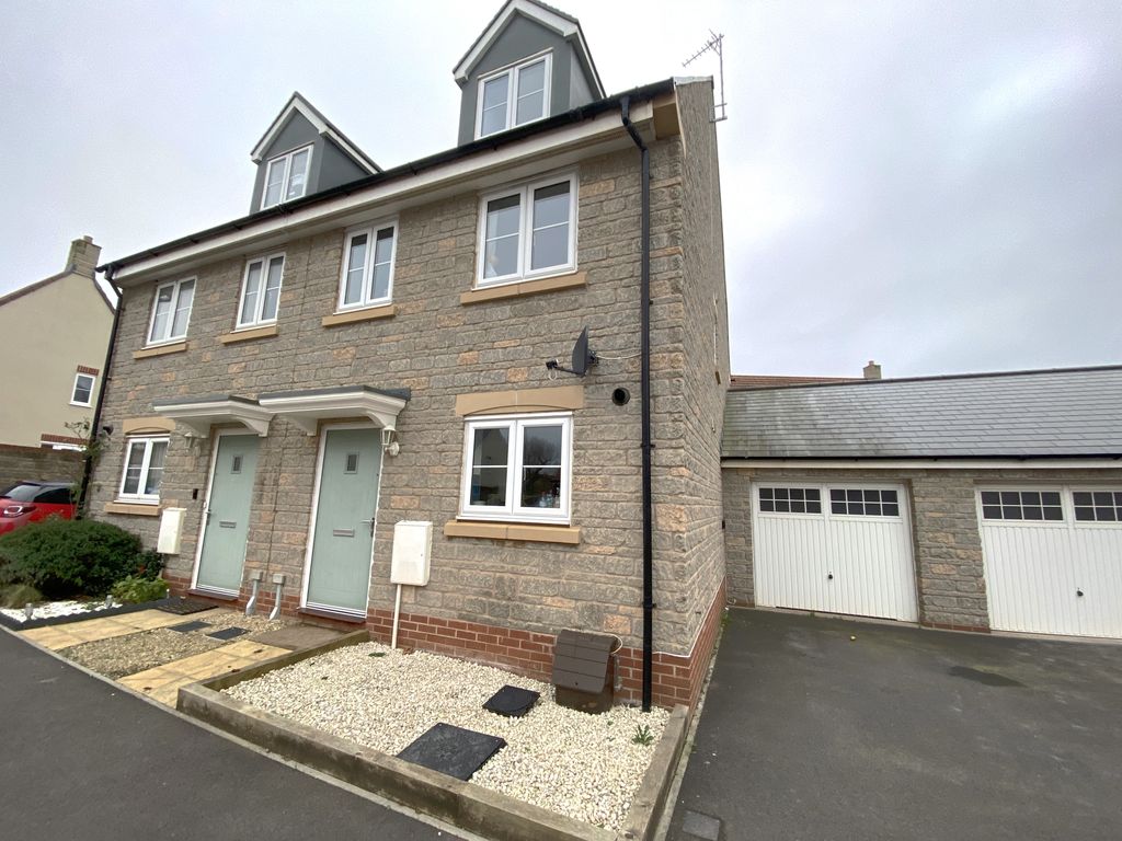 Property photo 1 of 23 Front