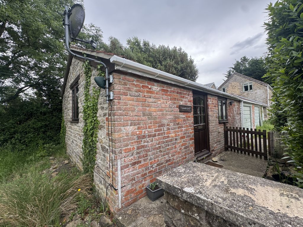 Property photo 1 of 6