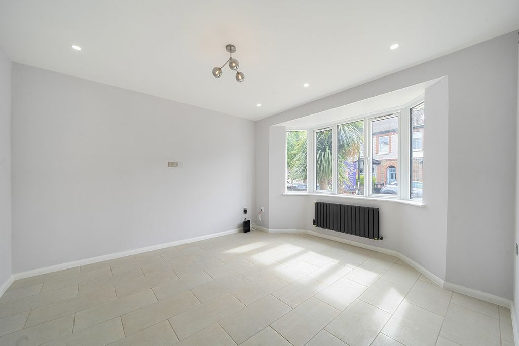 Property photo 3 of 18 1446281-21-69De2B...