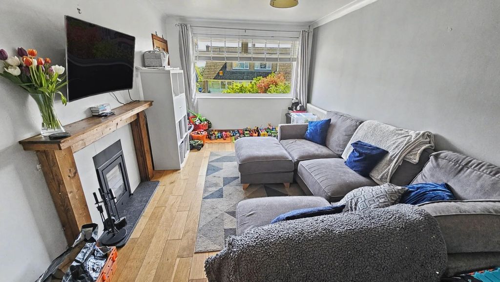 Property photo 2 of 15