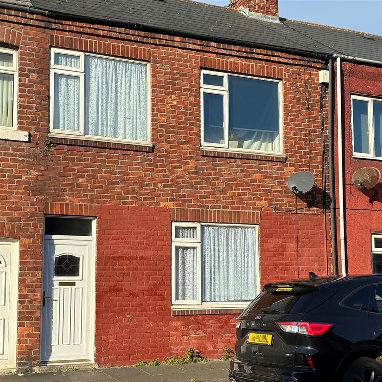 Property photo 1 of 4 Ext 2-Landscape-Crop.Jpeg