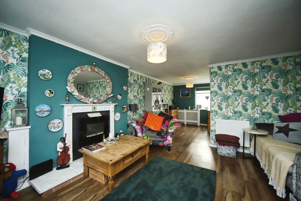 Property photo 3 of 15