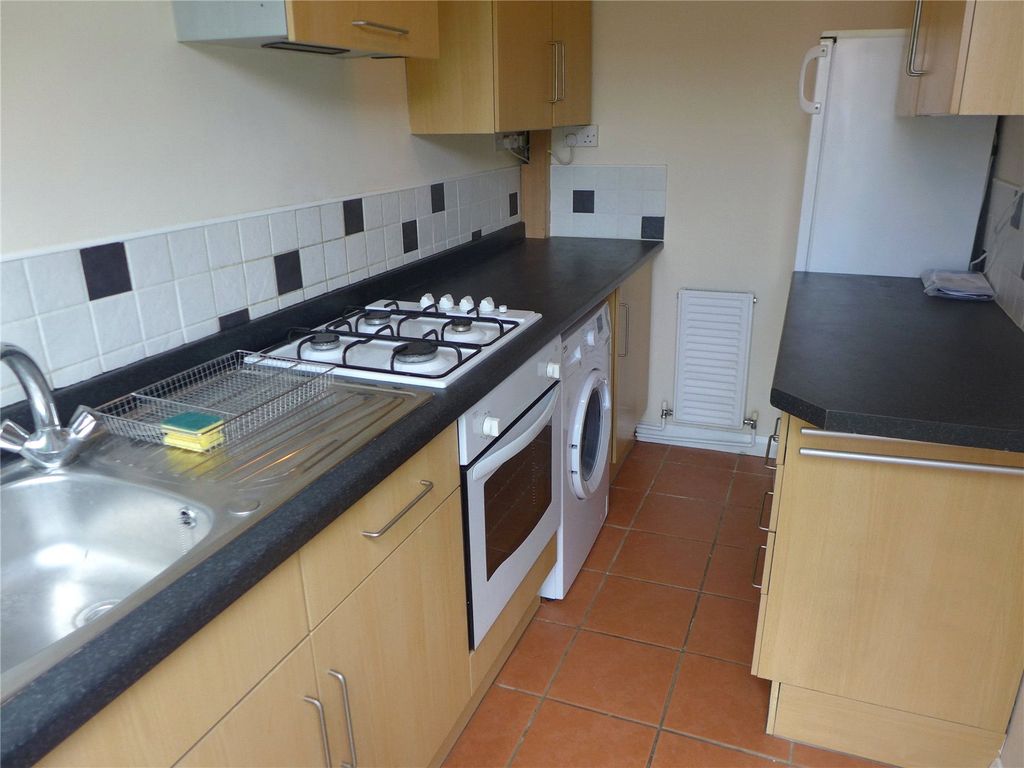 Property photo 2 of 7 Picture No. 10