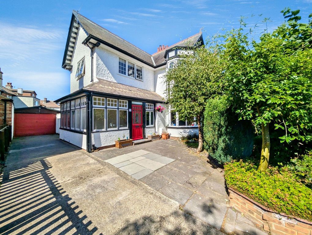 Property photo 1 of 27