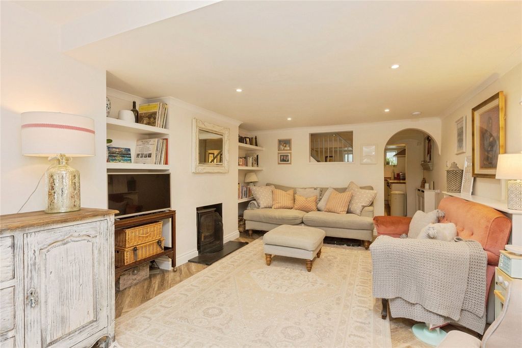 Property photo 3 of 15 Picture No. 23