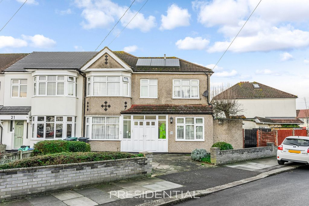 Property photo 1 of 25