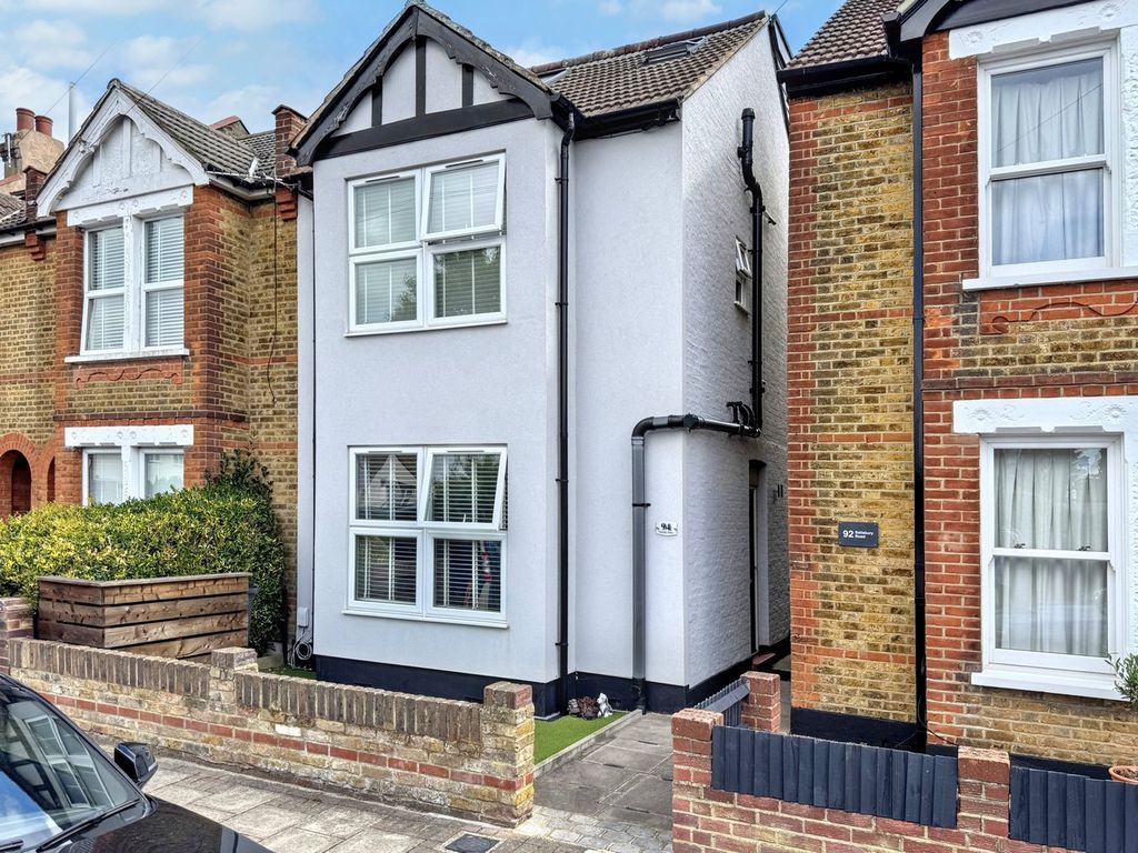 Property photo 2 of 17