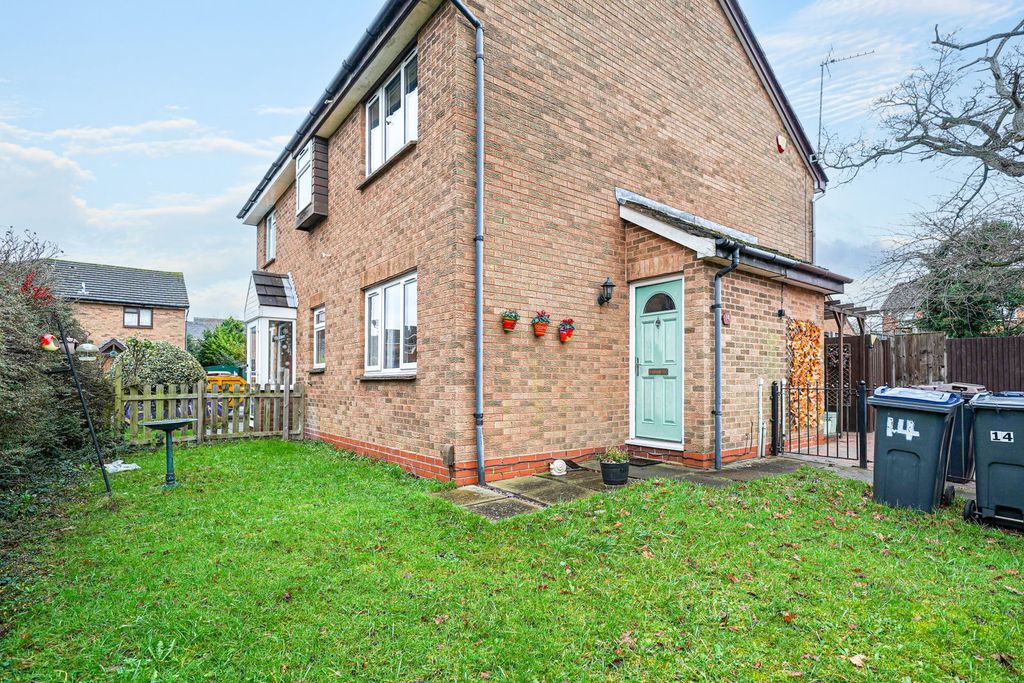 Property photo 1 of 12
