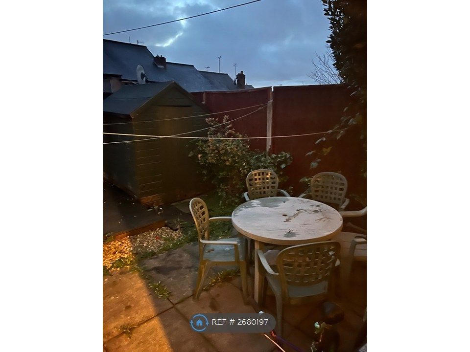 Property photo 2 of 14