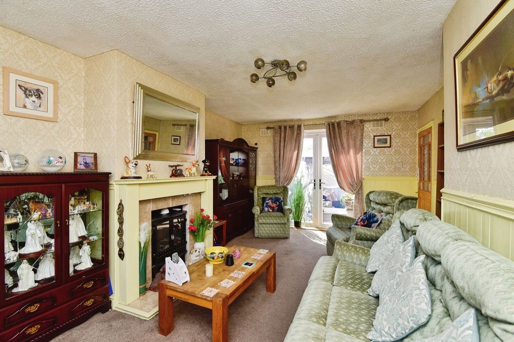 Property photo 3 of 21 Pbox-Img.Jpg