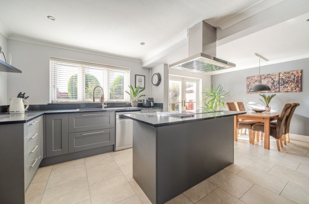 Property photo 2 of 25 1536265-15-1A14530d631E9