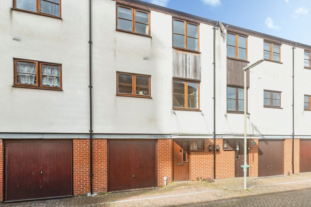 Property photo 1 of 22 Front View