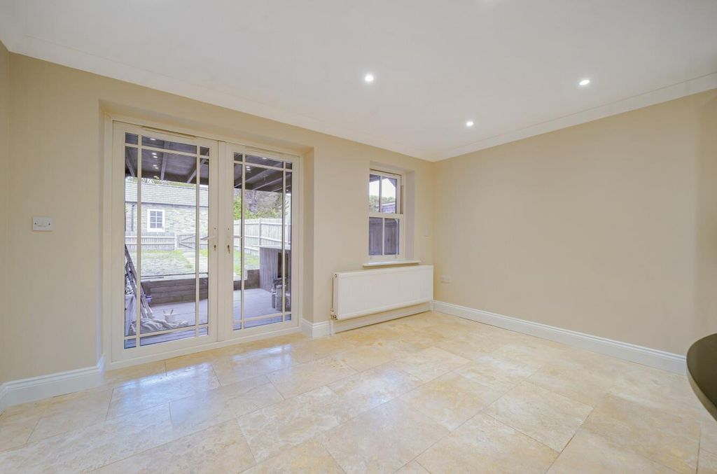 Property photo 3 of 19 1-6Ace36Ff7d187-1525805-8-6Accf79Bb44F2-1.Jpg