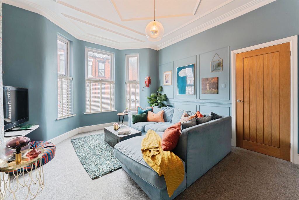 Property photo 3 of 20