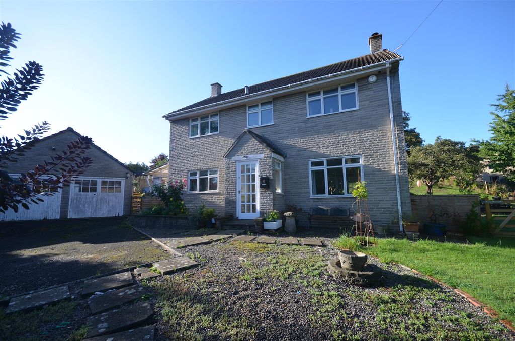 Property photo 1 of 14 Front