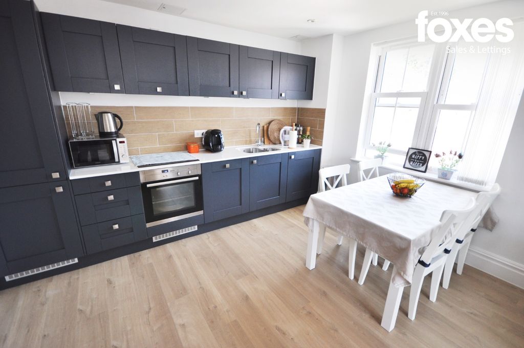 Property photo 3 of 13 2669412