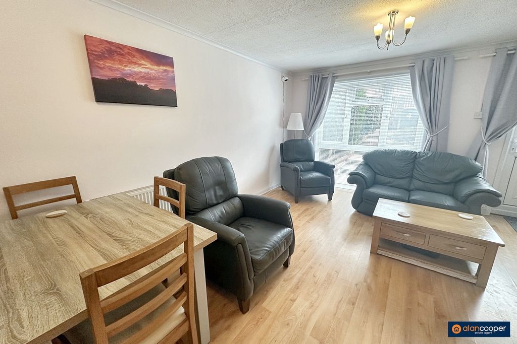 Property photo 3 of 13 4515154