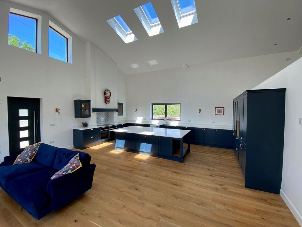 Property photo 2 of 18 Picture No. 02