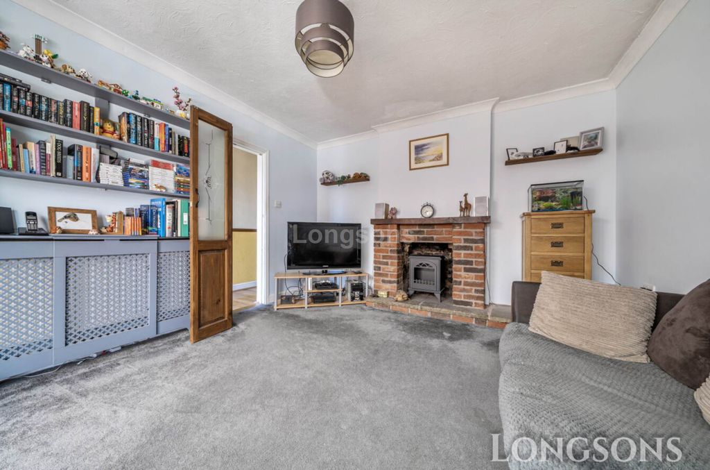 Property photo 3 of 17