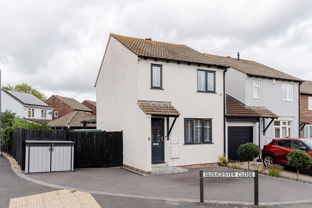 Property photo 3 of 16 A7408917-10