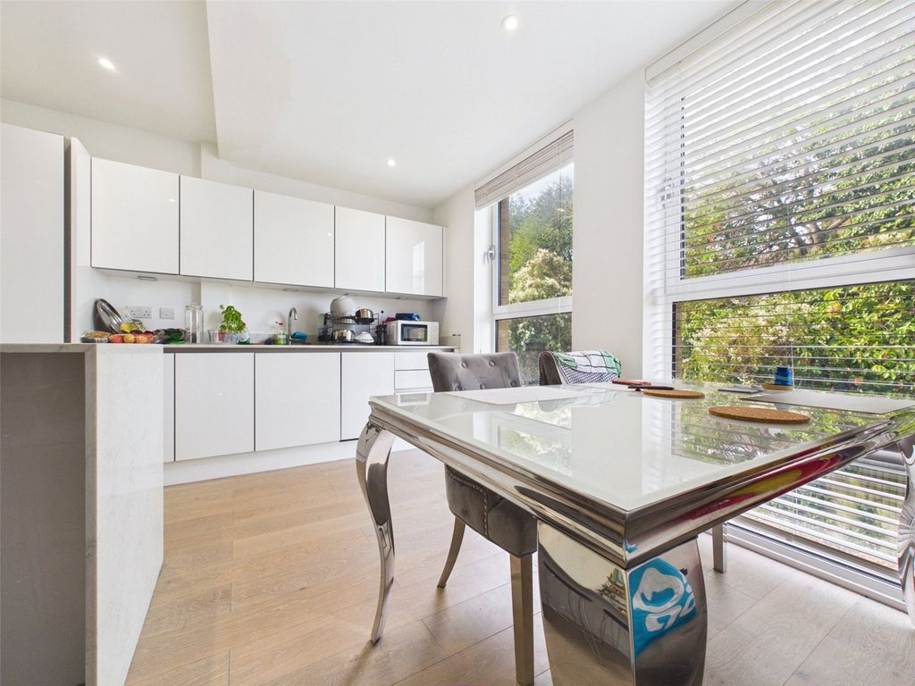 Property photo 3 of 12 Kitchen/Diner