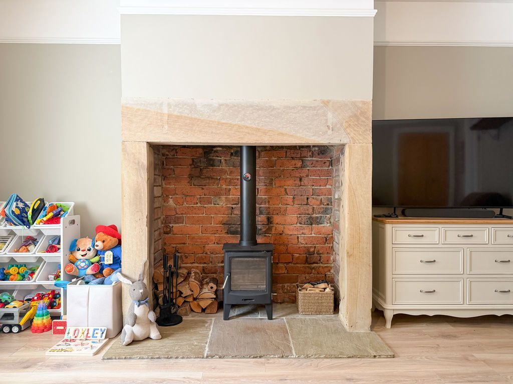 Property photo 3 of 15 Wood Burning Stove