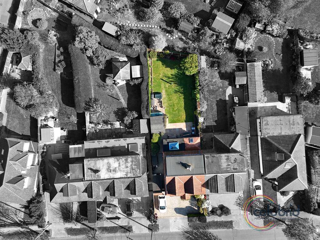 Property photo 3 of 24