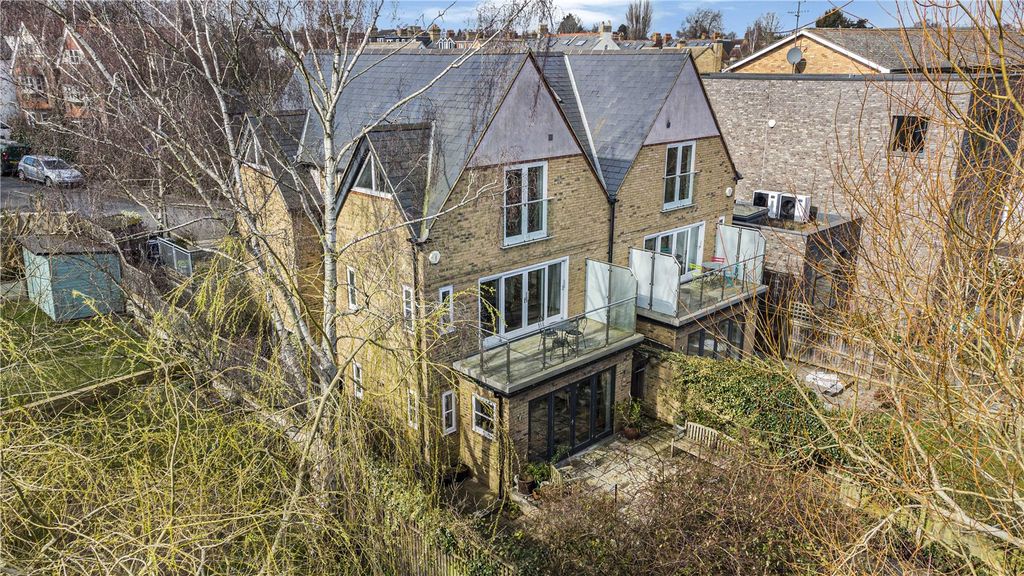 Property photo 2 of 16 Picture No. 31