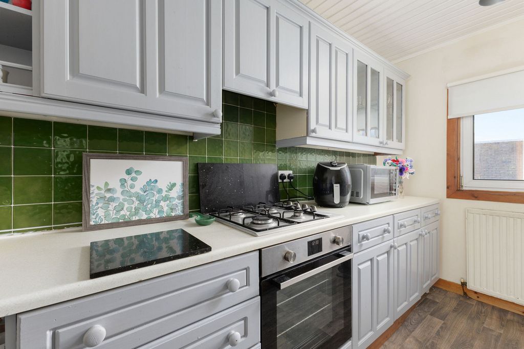 Additional image 7 of 2 bed flat for saleDurward Street, Leven KY8