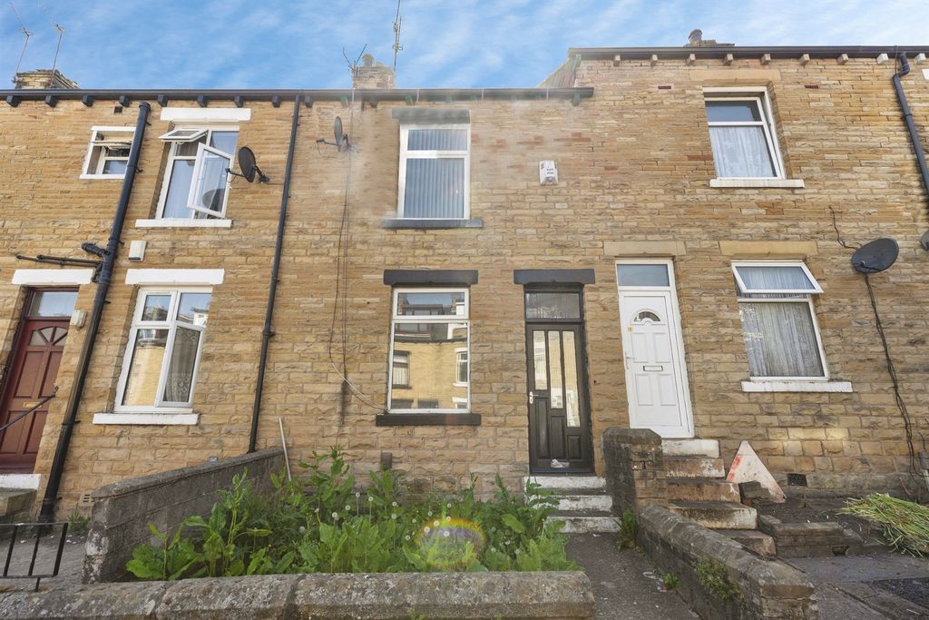 Property photo 1 of 18